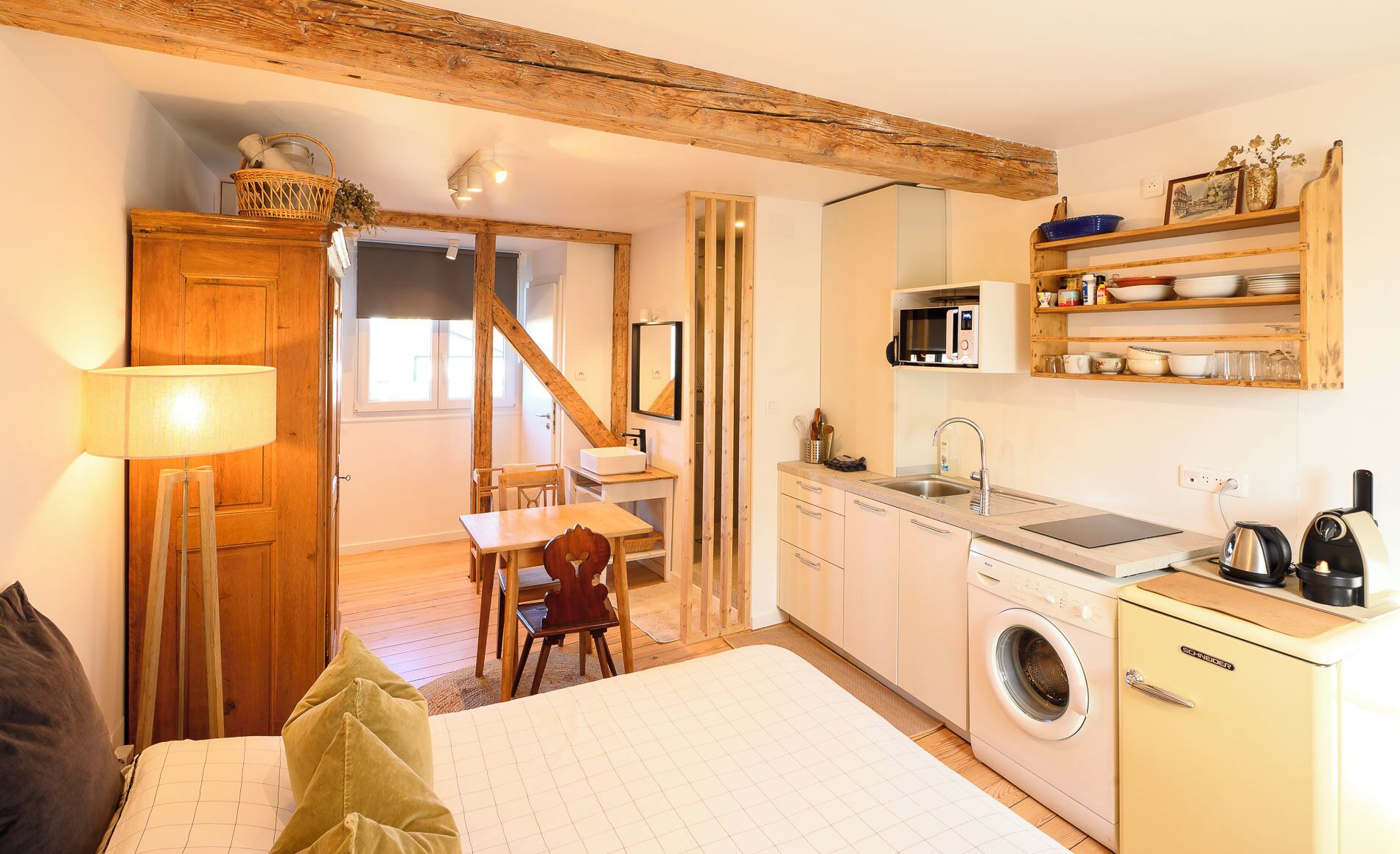 1 chambre, fer et planche à repasser, Wi-Fi, draps fournis