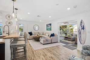 House, Multiple Beds (Coral Cove) | Living area