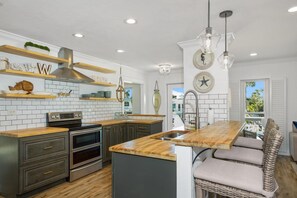 House, Multiple Beds (Coral Cove) | Private kitchen - Coral Cove (Fort Myers Beach)