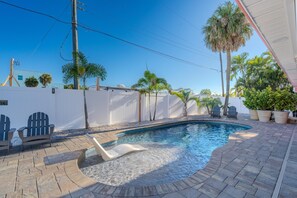 House, Multiple Beds (Coral Cove) | Pool