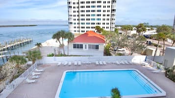 Appartamento, 1 letto king con divano letto (Lovers Key Beach Club #303) | Piscina