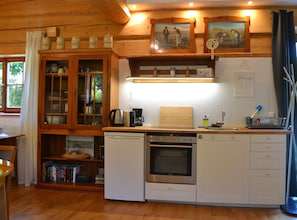 Fridge, stovetop, coffee/tea maker, electric kettle