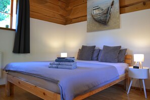 1 habitación, escritorio, wifi gratis y ropa de cama