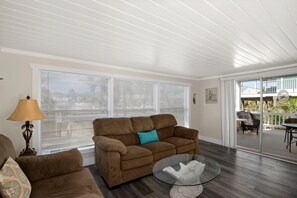 House, Multiple Beds (Tan Lines) | Living area - Tan Lines (Fort Myers Beach)