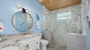 House, Multiple Beds (Tan Lines) | Bathroom