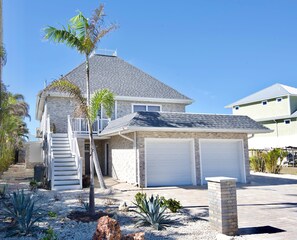 House, Multiple Beds (Bayview Sunset Getaway A) | Exterior - Bayview Sunset Getaway A (Fort Myers Beach)