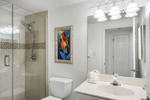 Condo, 1 cama King size (Casa Marina III-644) | Baño