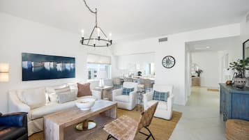 คอนโด, เตียงคิงไซส์ 1 เตียง (Casa Marina III-644) | บริเวณนั่งเล่น