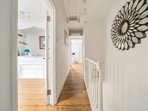 3 chambres, fer et planche Ă repasser, Wi-Fi gratuit, draps fournis