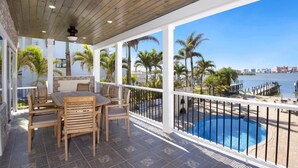House, Multiple Beds (Bayview Sunset Getaway) | Outdoor dining - Bayview Sunset Getaway (Fort Myers Beach)