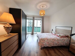 2 bedrooms, iron/ironing board, WiFi, bed sheets - Charming T3 with balconies in Ajaccio (Ajaccio)