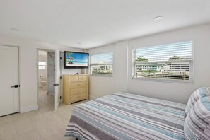 House, Multiple Beds (Santini House) | 7 bedrooms - Santini House (Fort Myers Beach)