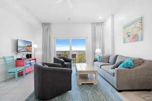 Living area - Madeira Bay Resort I 1402 (Madeira Beach)