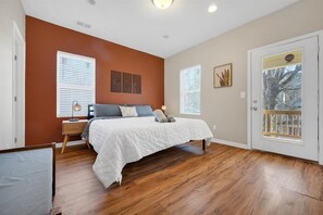 3 chambres, fer et planche à repasser, lit parapluie, Wi-Fi gratuit