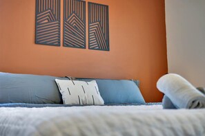 3 bedrooms, iron/ironing board, free WiFi, bed sheets