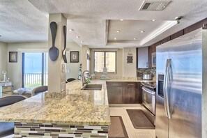 คอนโด, หลายเตียง (Arena De Madeira 103 - Premier) | ครัวส่วนตัว | เตาอบ, เตาปิ้งขนมปัง