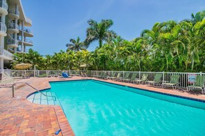 Apartment, Mehrere Betten (Crystal Palms 405) | Pool