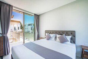 Classic Villa | 3 bedrooms, desk, iron/ironing board, free WiFi - Classic Modern Pool Villas Rawai 3BR (Rawai)