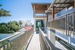 Classic Villa | Terrace/patio - Classic Modern Pool Villas Rawai 3BR (Rawai)