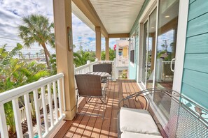 House, Multiple Beds (Hippie Haven) | Property grounds - Hippie Haven (Gulfport)