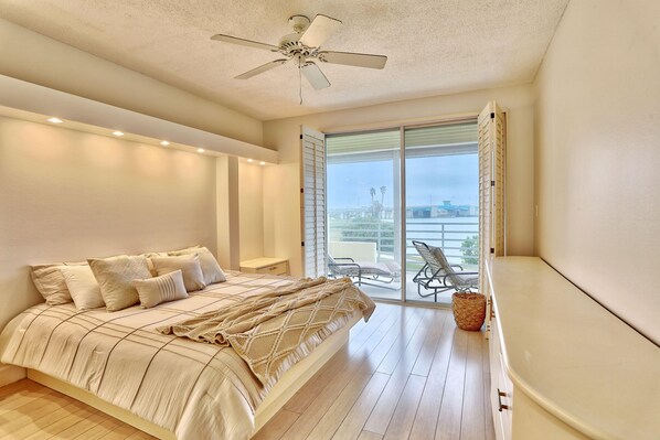 2 bedrooms - Harbourside at South Pasadena 105 (St. Petersburg)
