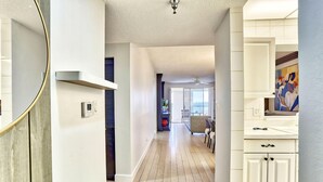 Appart'hôtel, plusieurs lits (Harbourside at South Pasadena 105) | Intérieur