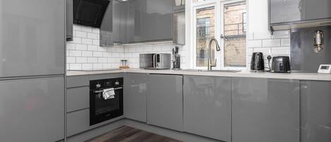 Fridge, microwave, oven, dishwasher