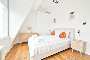 2 bedrooms, iron/ironing board, WiFi, bed sheets - Amazing 3 Bed Apartment Great Portland Street (Greater London)