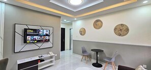 Economy Apartment, Balcony, City View | Living area