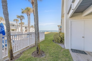 Condo, Plusieurs lits (Colony Beach Club 147) | Terrasse/patio
