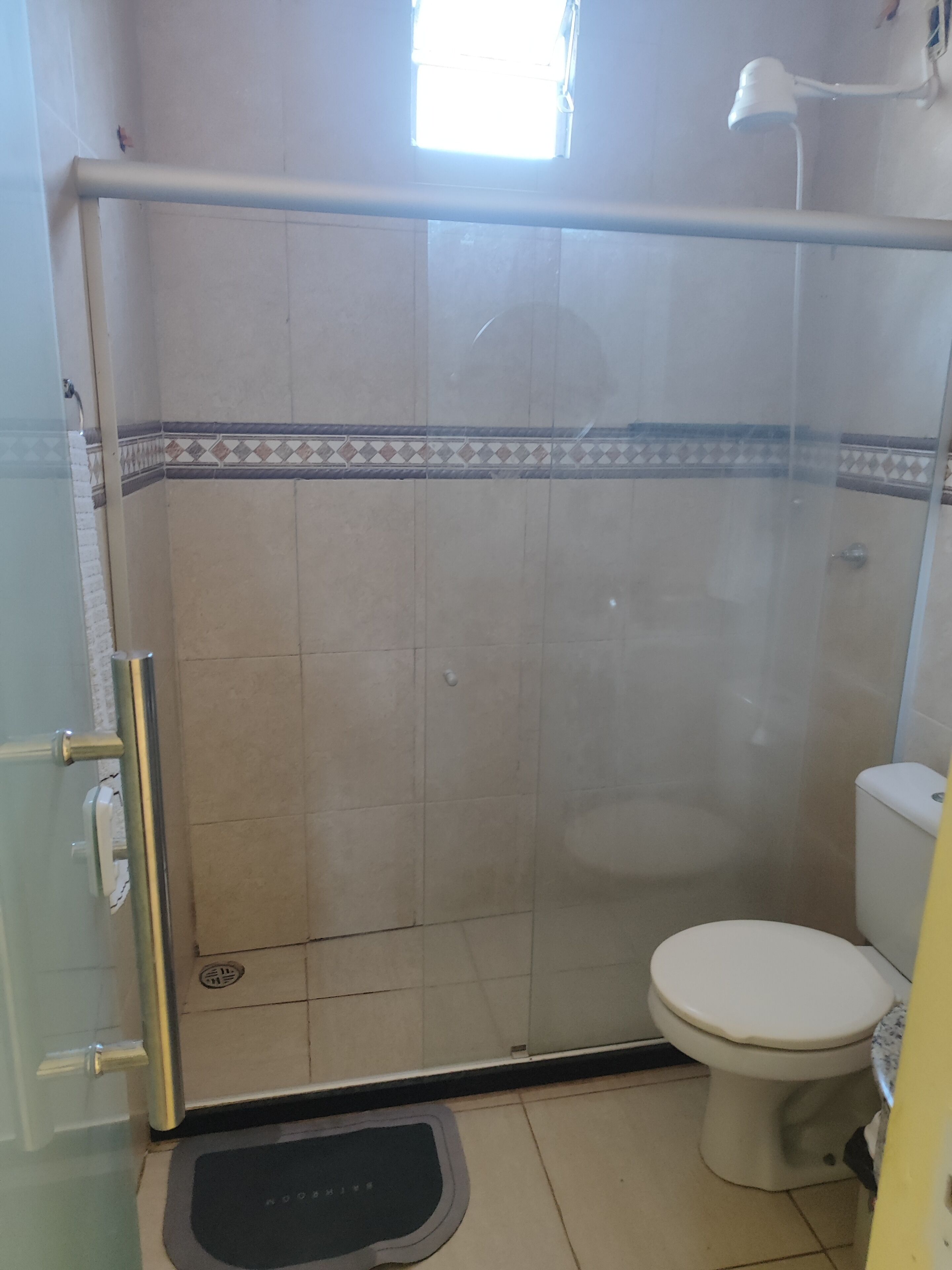 Shower, toilet paper