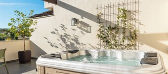 Sol Vista Penthouse | Ref. #93