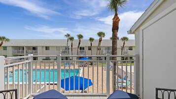 Condo, 1 cama Queen e sofá-cama (Colony Beach Club 207) | Piscina | Piscina aquecida