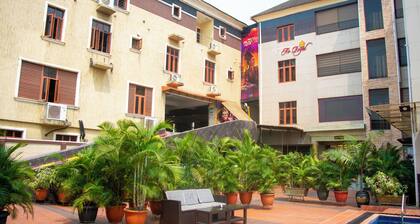 Ai-Royal Hotel & Suites