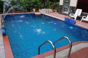 5 piscinas al aire libre