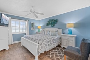 Appart'hôtel, 1 très grand lit et 1 canapé-lit (Colony Beach Club 224)