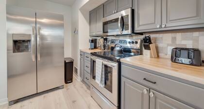 Charming 3-bedroom cottage with picturesque sunsets