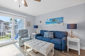 公寓客房, 多張床 (Colony Beach Club 237) | 起居區