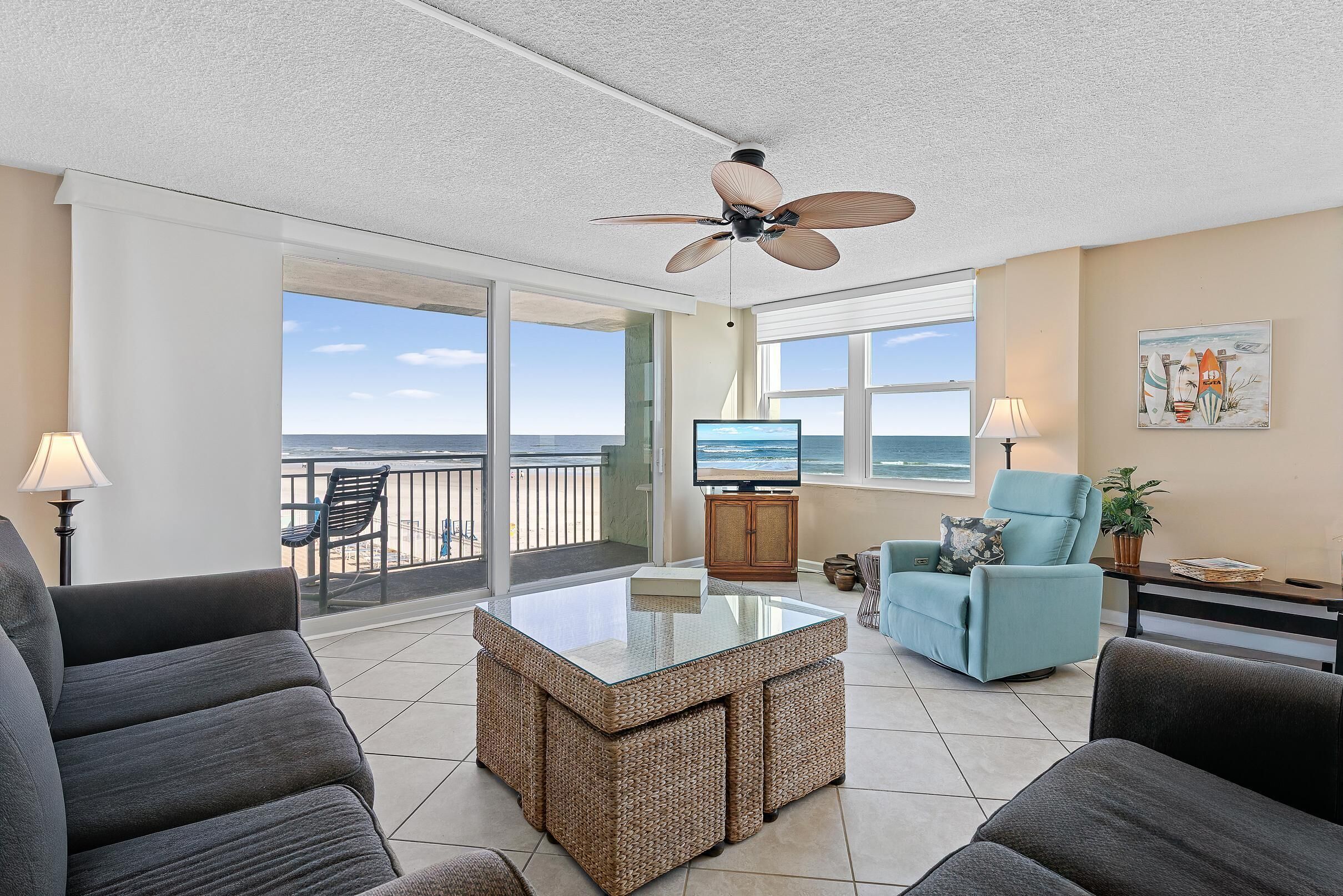 Condo, 1 King Bed (Coronado Towers 201) | Living area