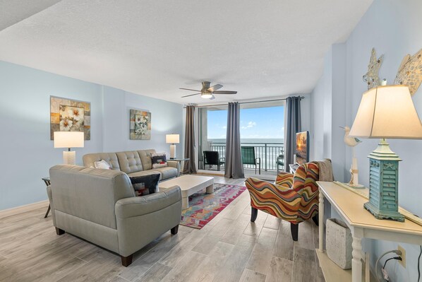 Appart'hôtel, plusieurs lits (Coronado Towers 703) | Coin séjour