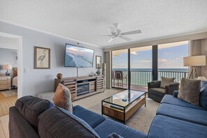 Condo, Multiple Beds (Ashley Penthouse 4) | Living area