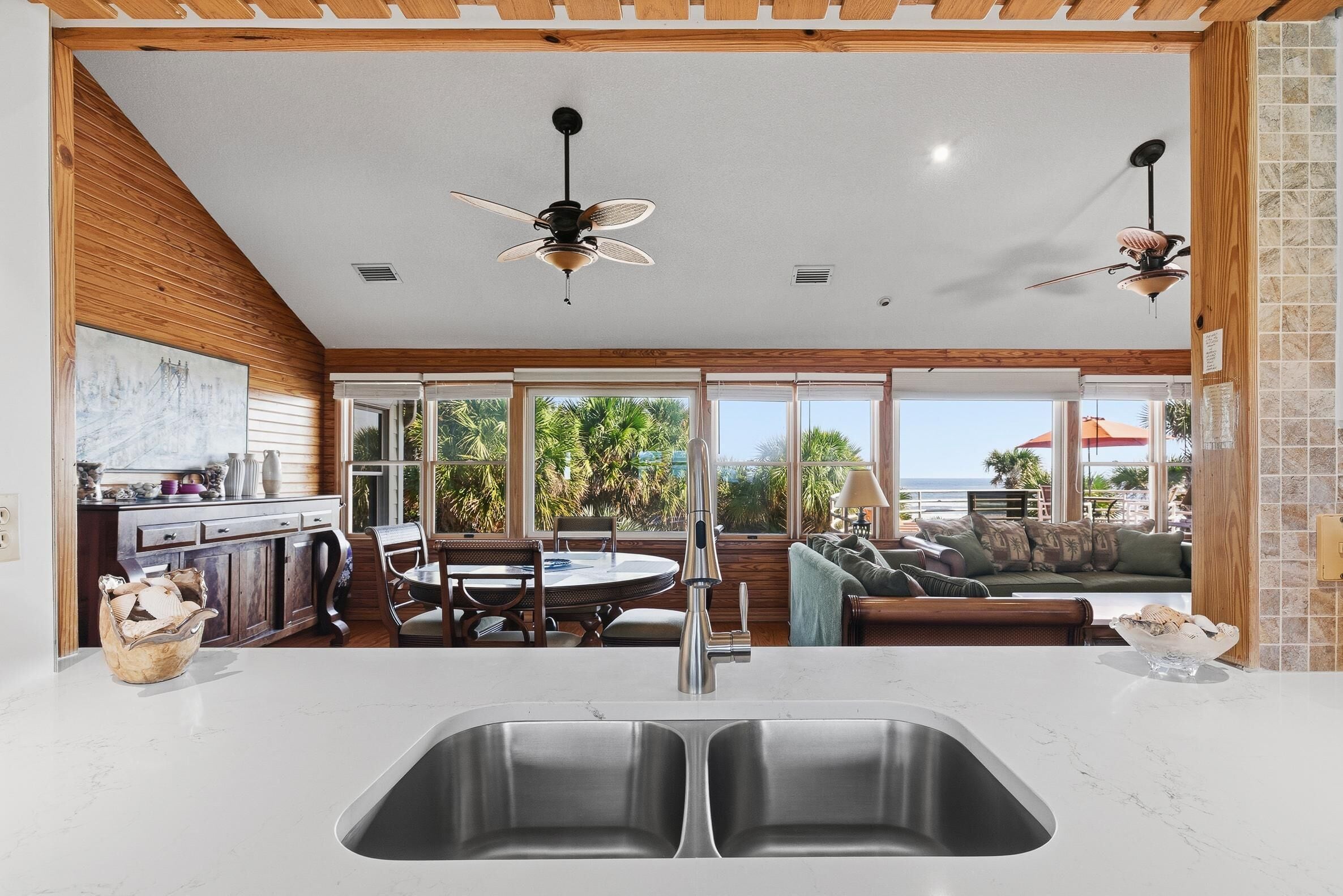 House, Multiple Beds (Decked Out House On Hill St) | Interior