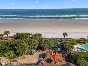 Ferienhaus, Mehrere Betten (Decked Out House On Hill St) | Strand | Am Strand