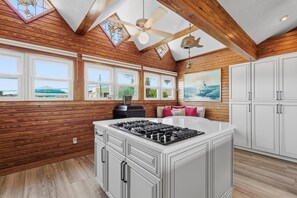 Ferienhaus, Mehrere Betten (Decked Out House On Hill St) | Innenbereich