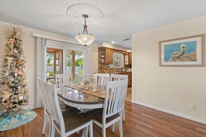 Hus - flera sängar (Smyrna Dreams) | Restauranger