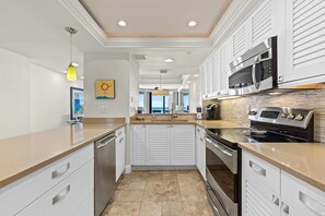 Apartment, Mehrere Betten (Ebb Tide 502) | Eigene Küche