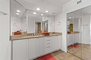 Condo, Multiple Beds (Ebb Tide 502) | Bathroom
