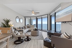 公寓式客房, 多张床 (Ebb Tide 505) | 起居区