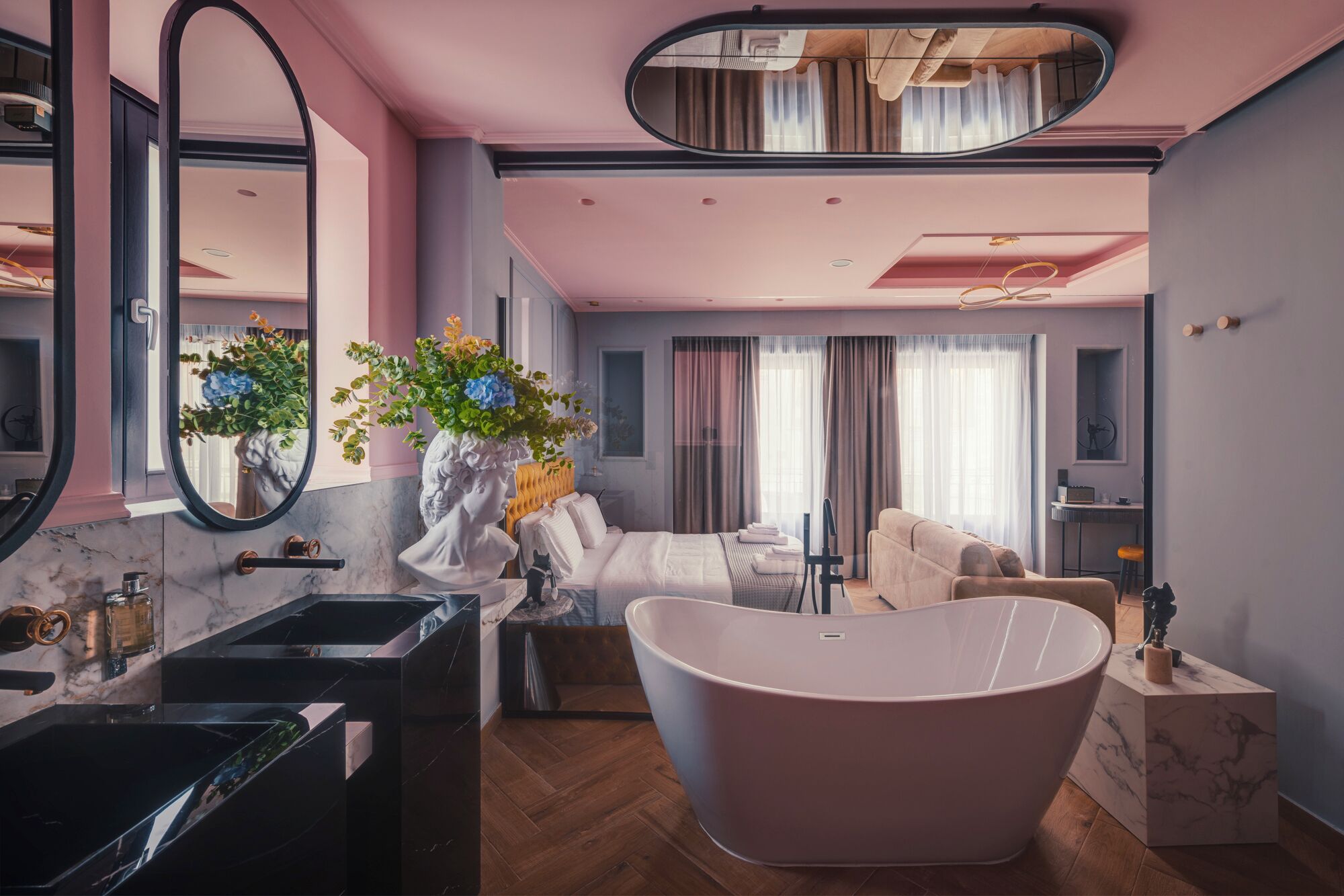 Combined shower/bathtub, free toiletries, hair dryer, bathrobes