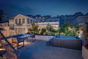Terrace/patio - NINEMIAN SUITES SYROS (Syros)